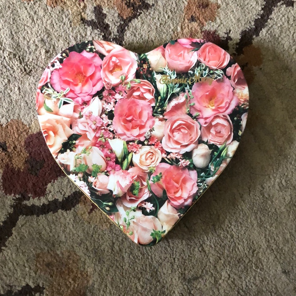 Vintage Fannie May tin